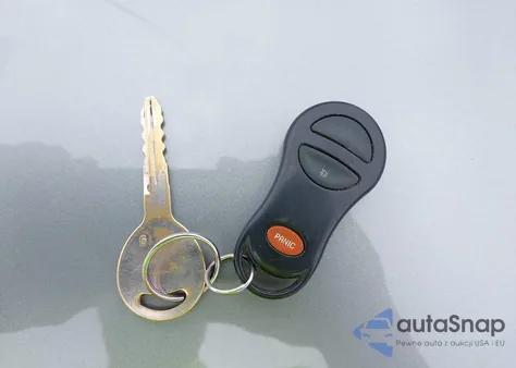 2004 Dodge Ram 1500 Slt/Laramie из США, поврежденный, VIN 1D7HA18D04J226011